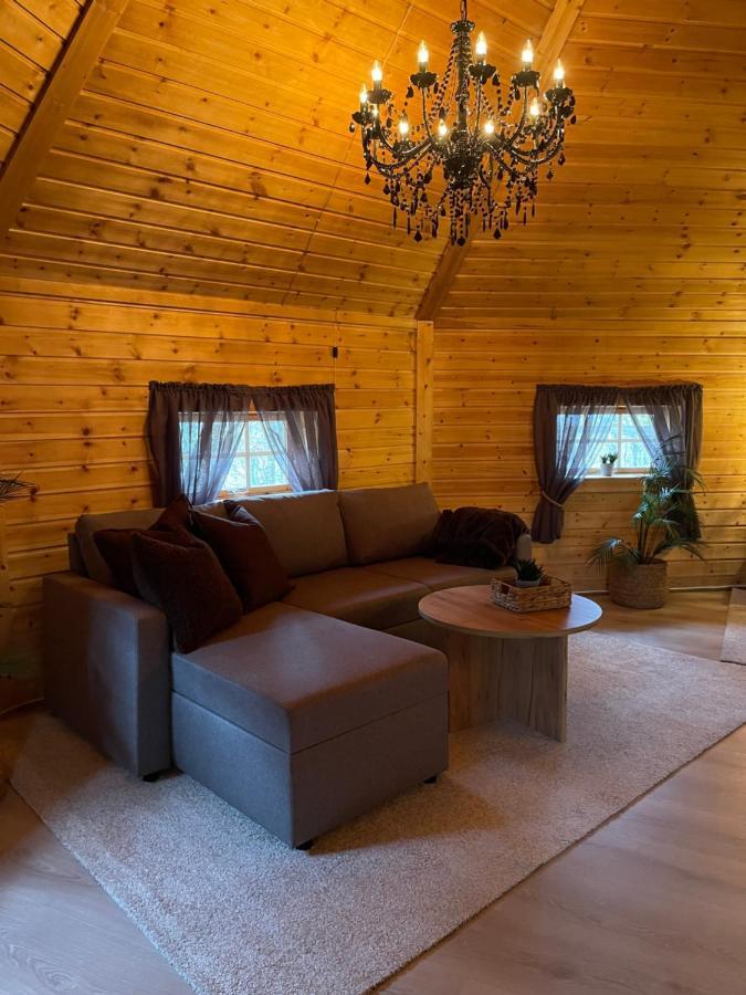 Koselig Dyregard I Tromso Hotel Luaran gambar